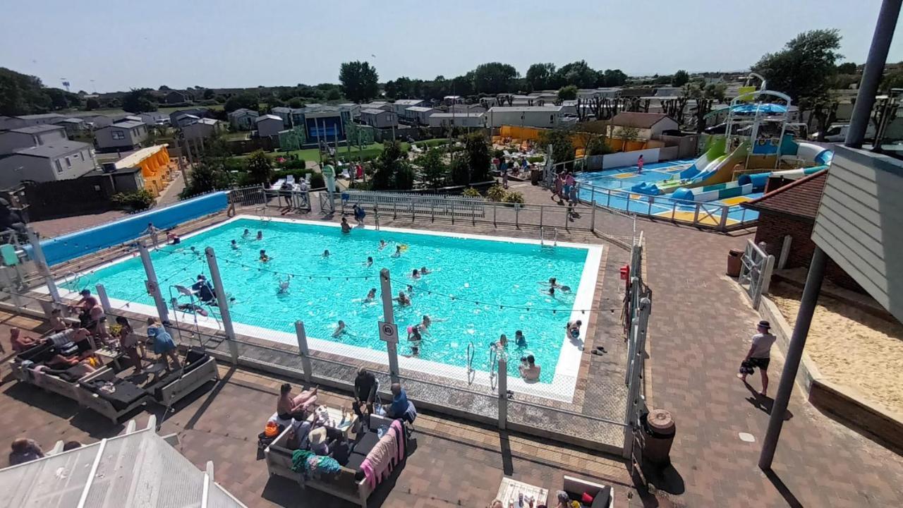 Brookside West Sands Holiday Park Seal Bay Selsey Luaran gambar